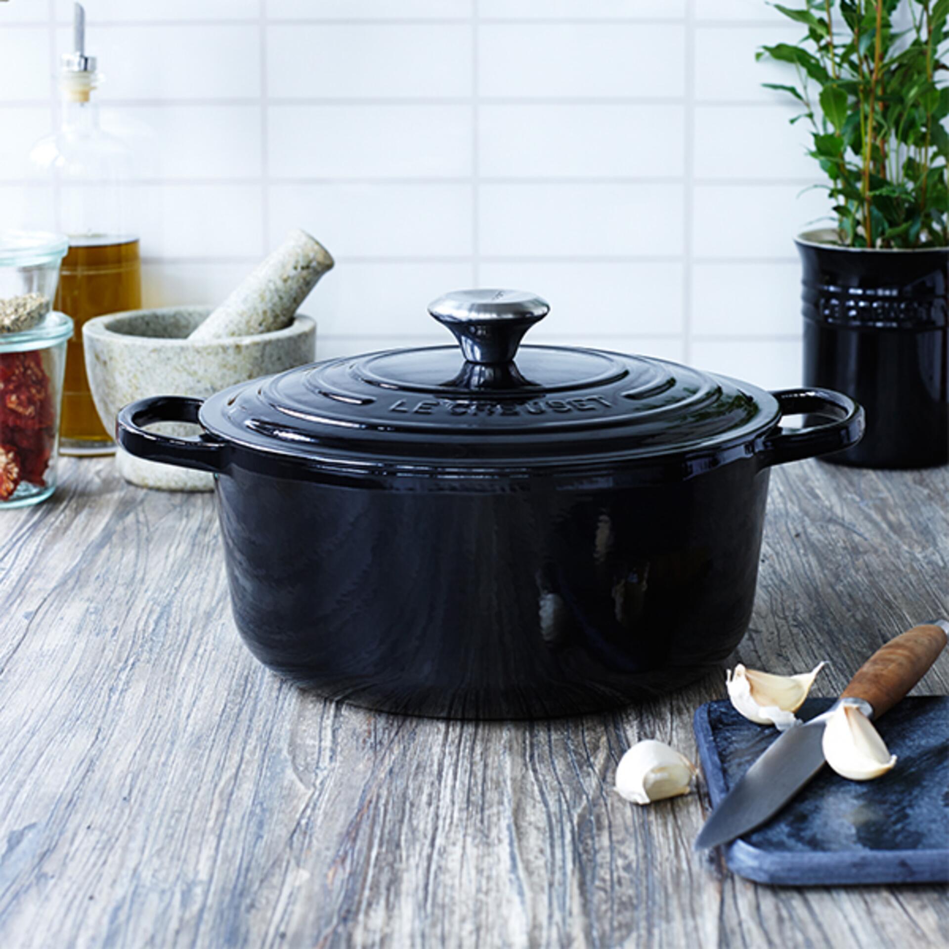 Le Creuset Bräter Signature 24 cm schwarz glänzend 4,2 L rund
