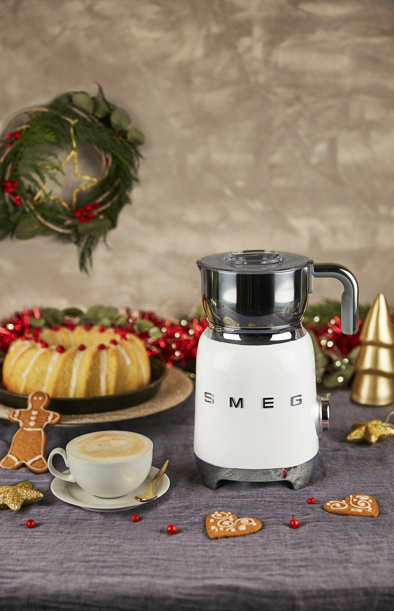 Smeg MFF11WHEU Milchaufschäumer