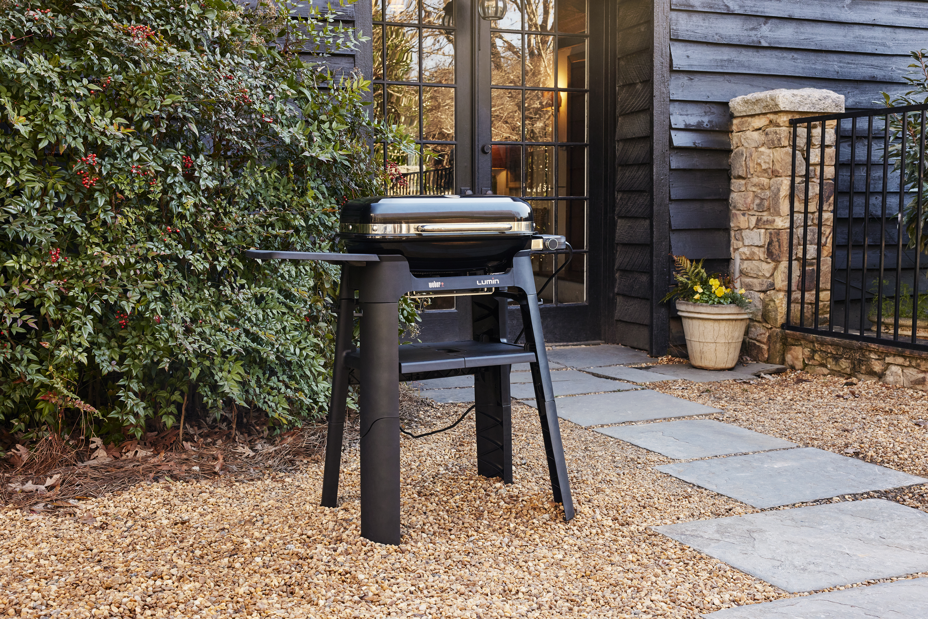 Weber Lumin Elektrogrill mit Stand