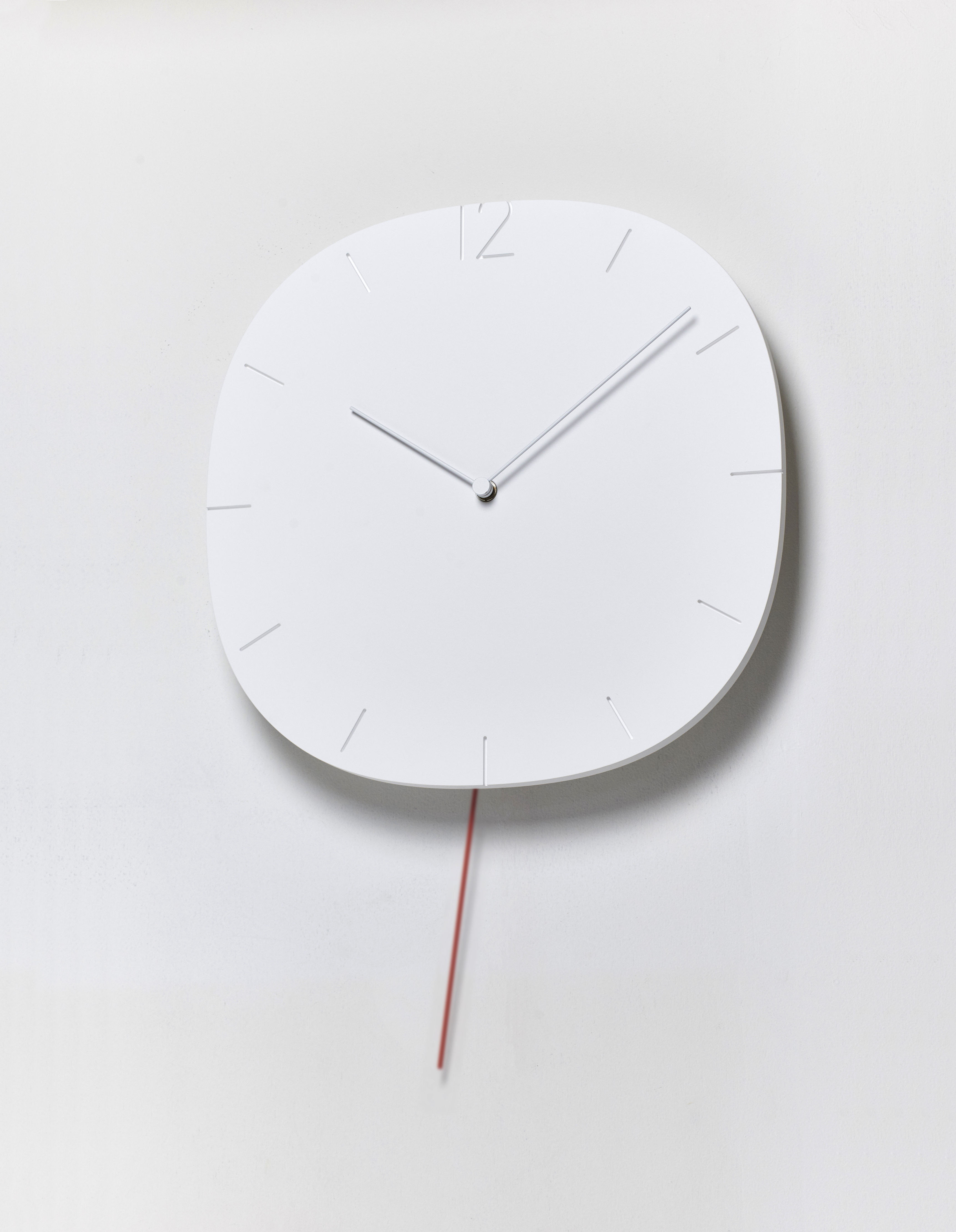 Lemnos Wanduhr CARVED SE Lemnos Wanduhr CARVED SE
