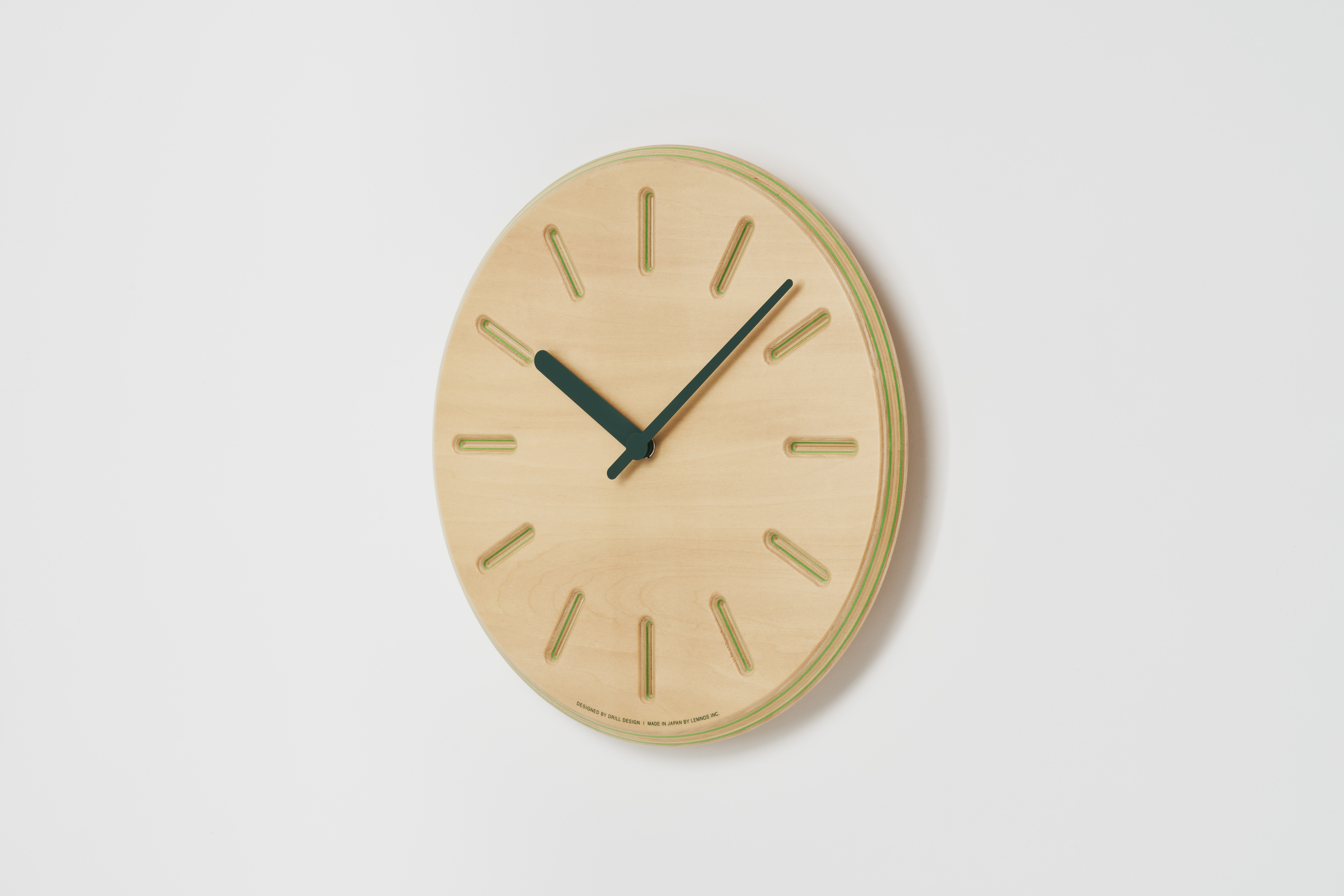Lemnos Wanduhr Paper-Wood CLOCK line / green Lemnos Wanduhr Paper-Wood CLOCK line / green
