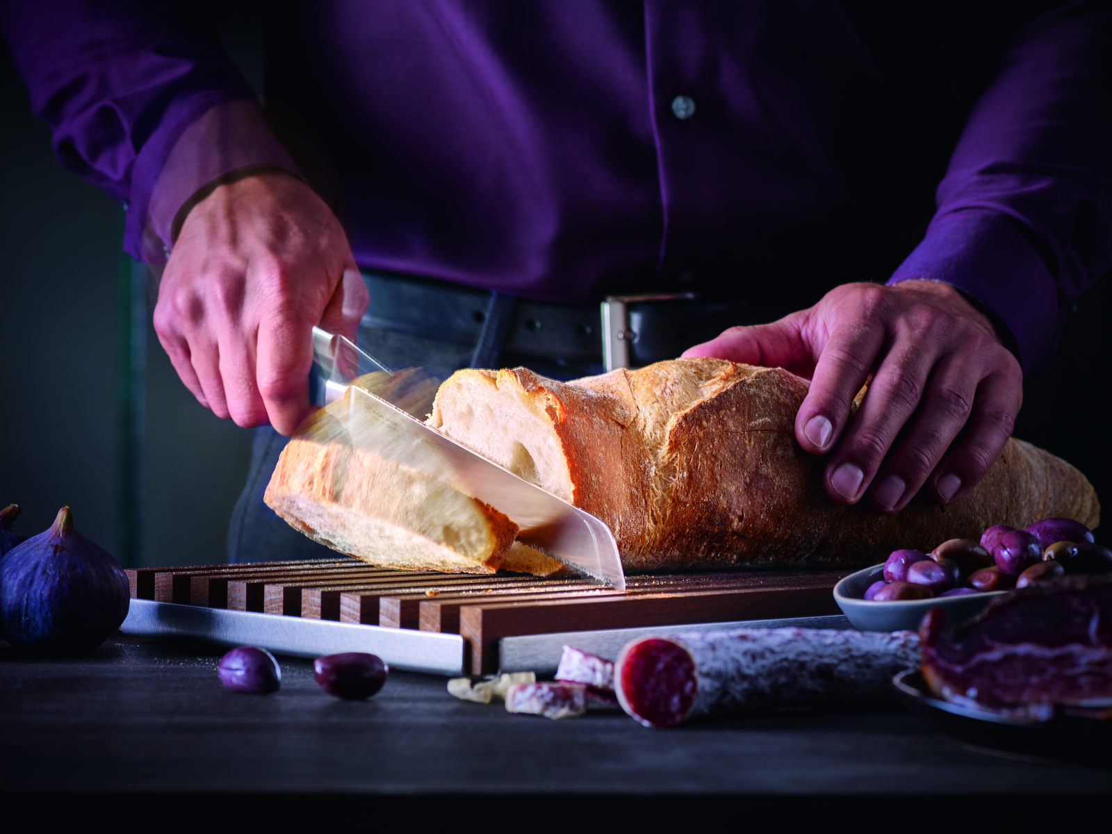 Wüsthof Classic Ikon Brotmesser mit Präzisions-Doppelwelle 23 cm