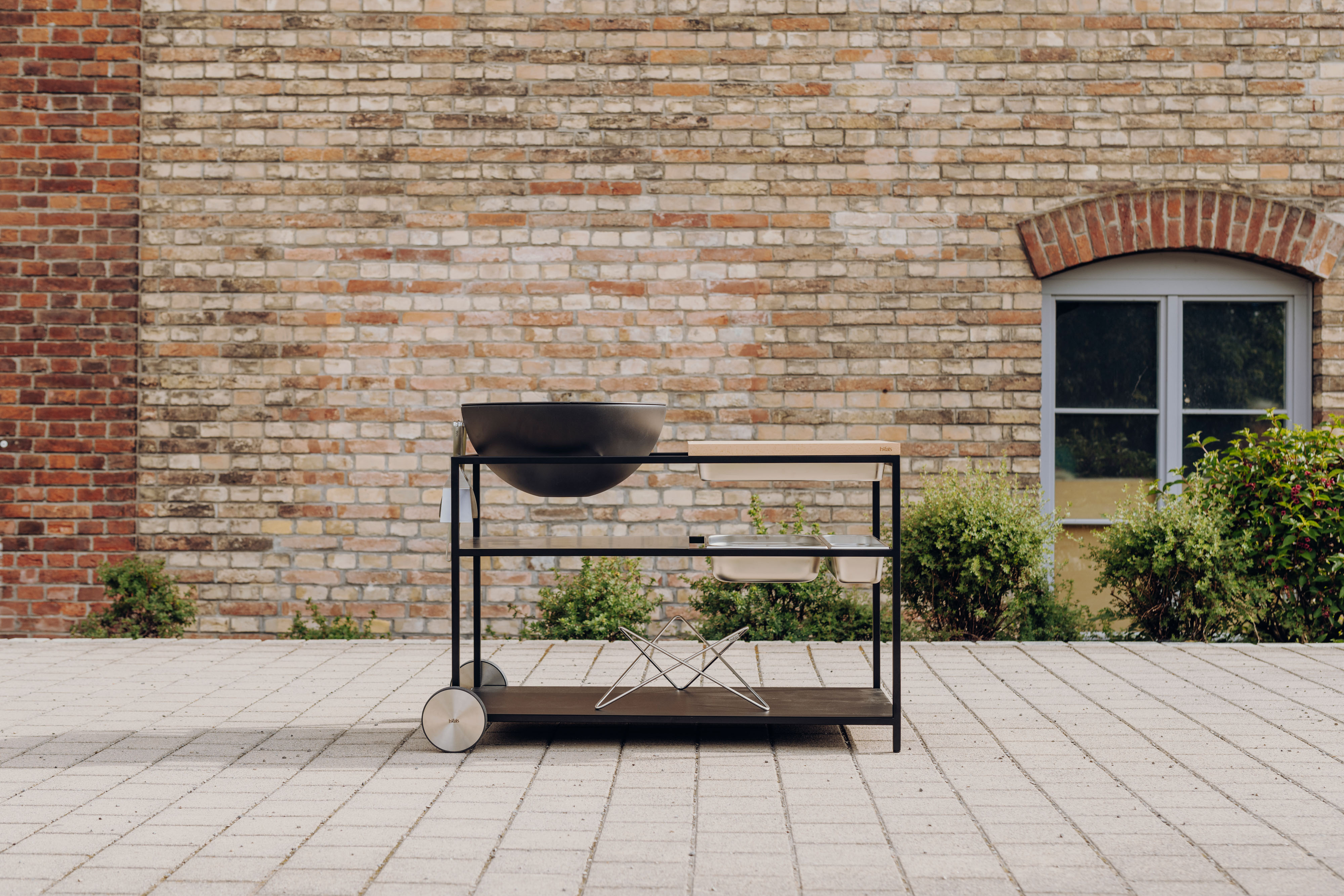 Höfats FIRE KITCHEN mit BOWL 57 Plancha-Grillset tief