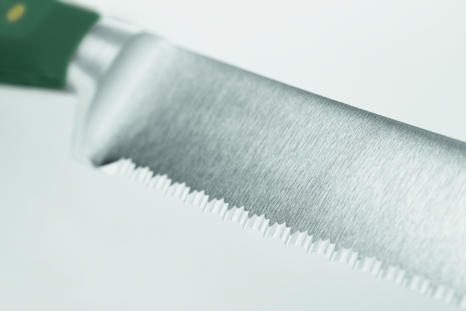 Wüsthof Classic Aufschnittmesser mit Wellenschliff 14 cm