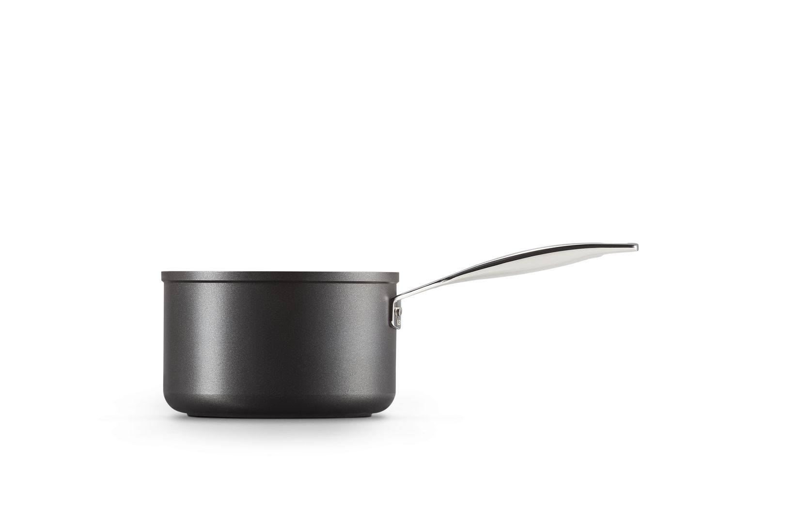 Le Creuset ALU STIELKASSEROLLE 18 CM Le Creuset ALU STIELKASSEROLLE 18 CM
